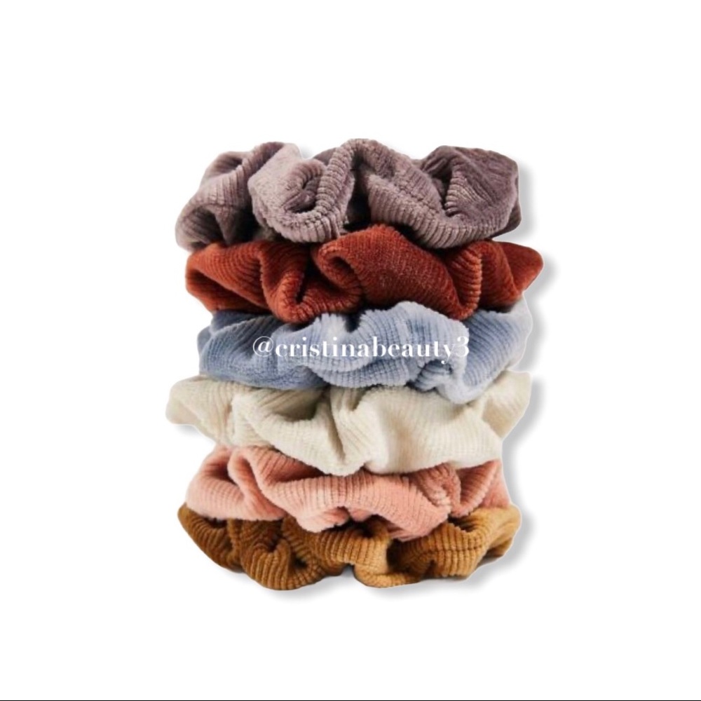 Scrunchies 🙌 6 Total @ Random